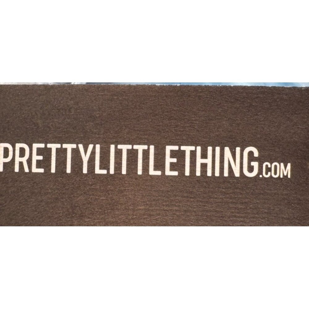 NWT PrettyLittleThing Size 10 Poplin Blue Pinstripe Pocket Detail Cropped Shirt - Picture 13 of 13